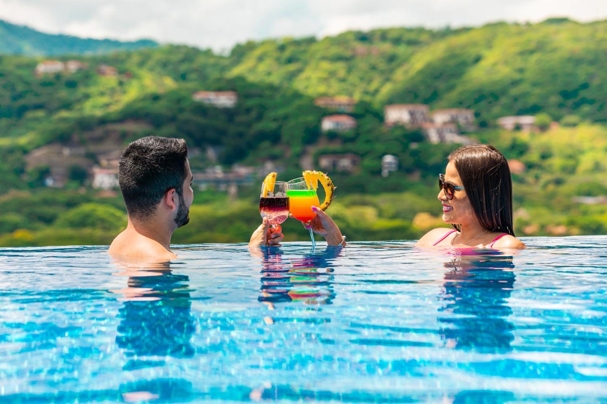 Condovac La Costa All Inclusive Playa Hermosa  Bagian luar foto